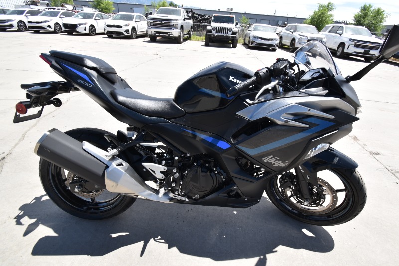 2025 Kawasaki Ninja 500 ABS